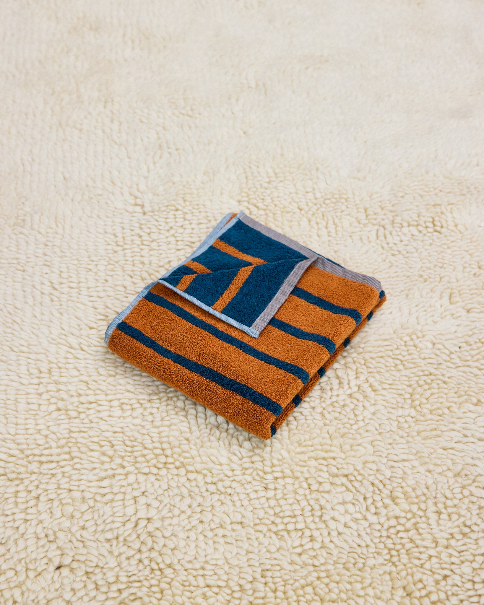 Warbler Hand towel