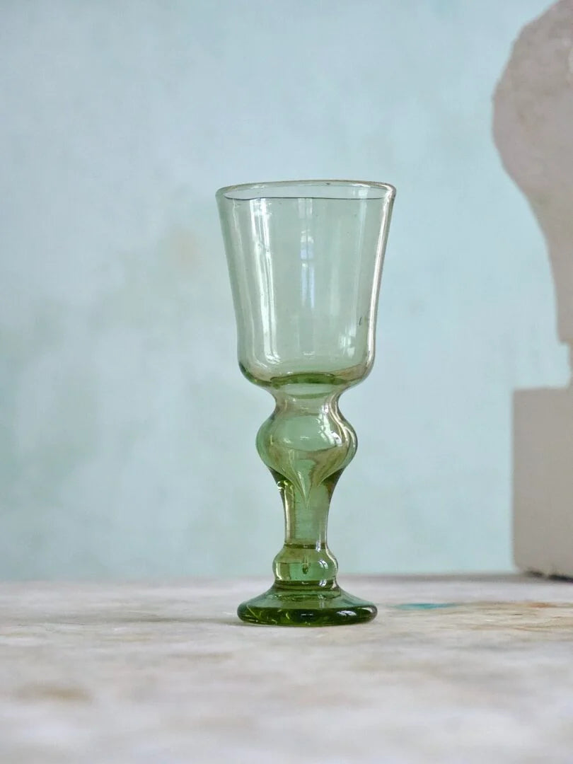 White Wine Glass Vert Fume