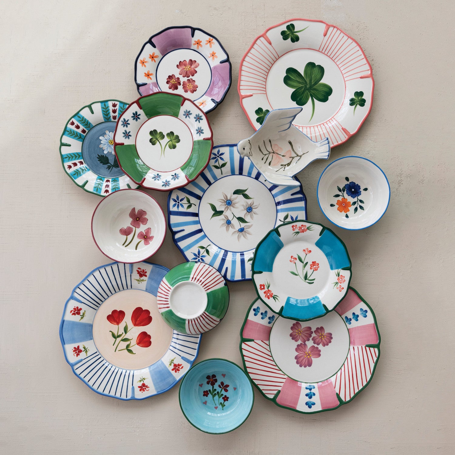 Scalloped Plate with Botanicals - size 7 1/2"