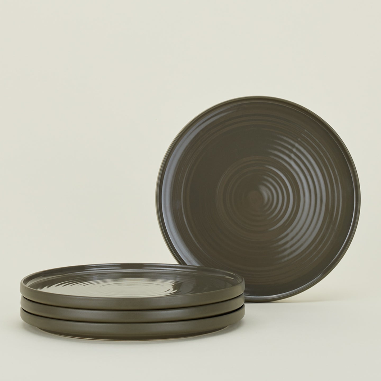 ESSENTIAL DINNERWARE - 16 PC SET, OLIVE