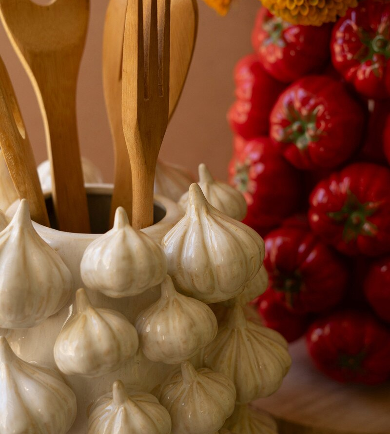 Ceramic Produce Vase - Garlic